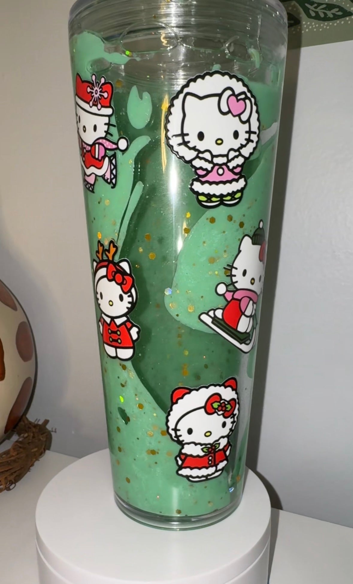 24oz Acrylic Lava Hello Kitty Christmas