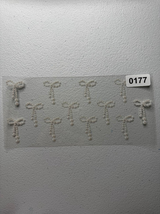 Pearl Bows #0177